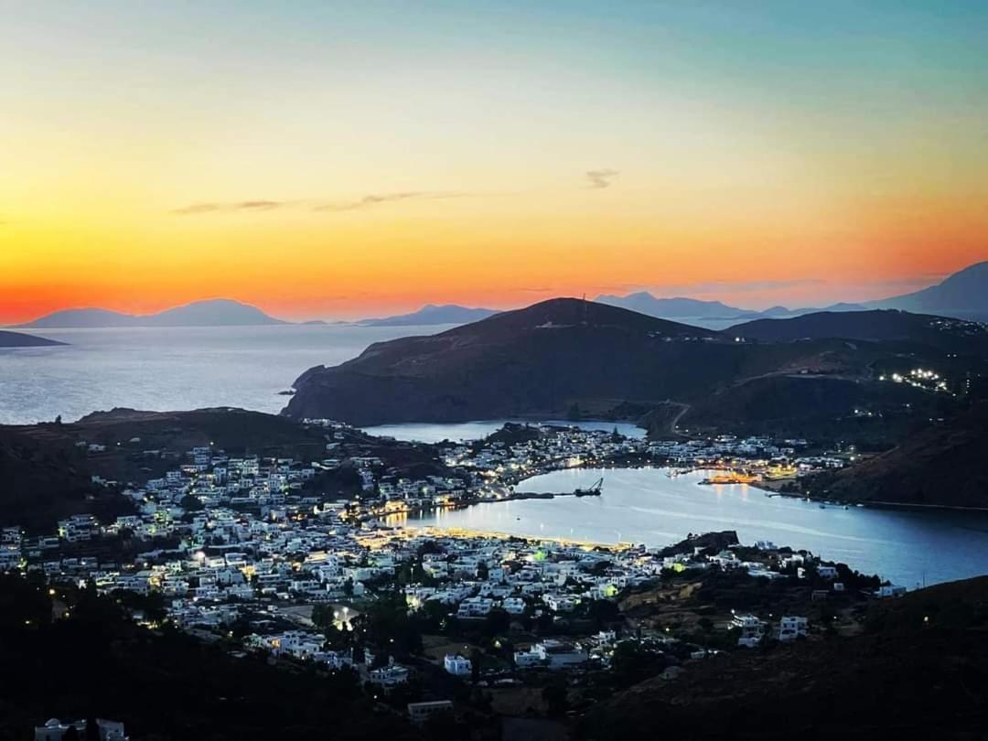 TRADITIONAL STUDIO Chora Patmos Exterior foto